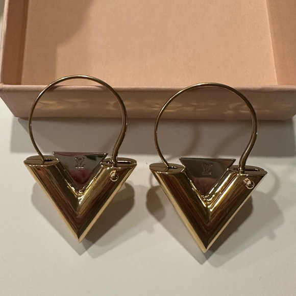 V for Vuitton Earrings! Only Worn Once! In Great Condition! - Picture 6 of 6